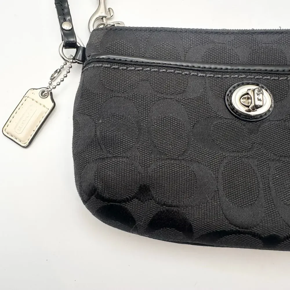 Coach Black Canvas Park Signature Medium Wristlet Zip Wallet Turnlock Pouch